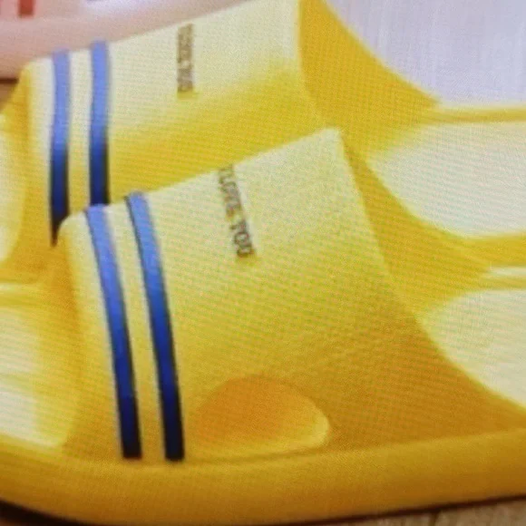 Open Toe Shower Slipper Non-Slip PVC House Shoes for Men Women (used) - Picture 3 of 4